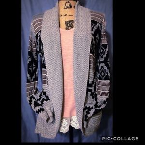 Cute lightweight cardigan!